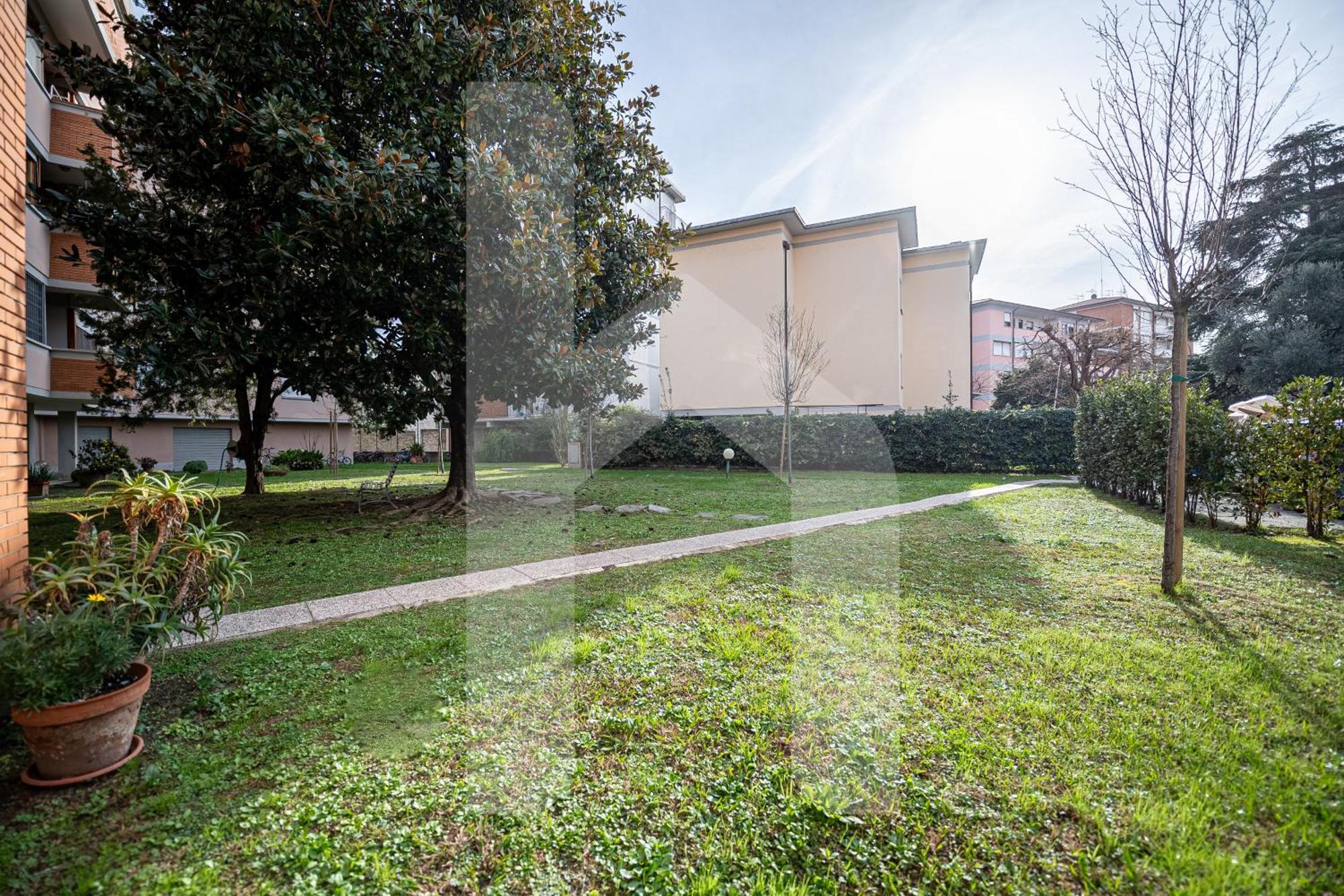 Homiday - - Elegant Apartment- 3 2 Bagni Apartment *